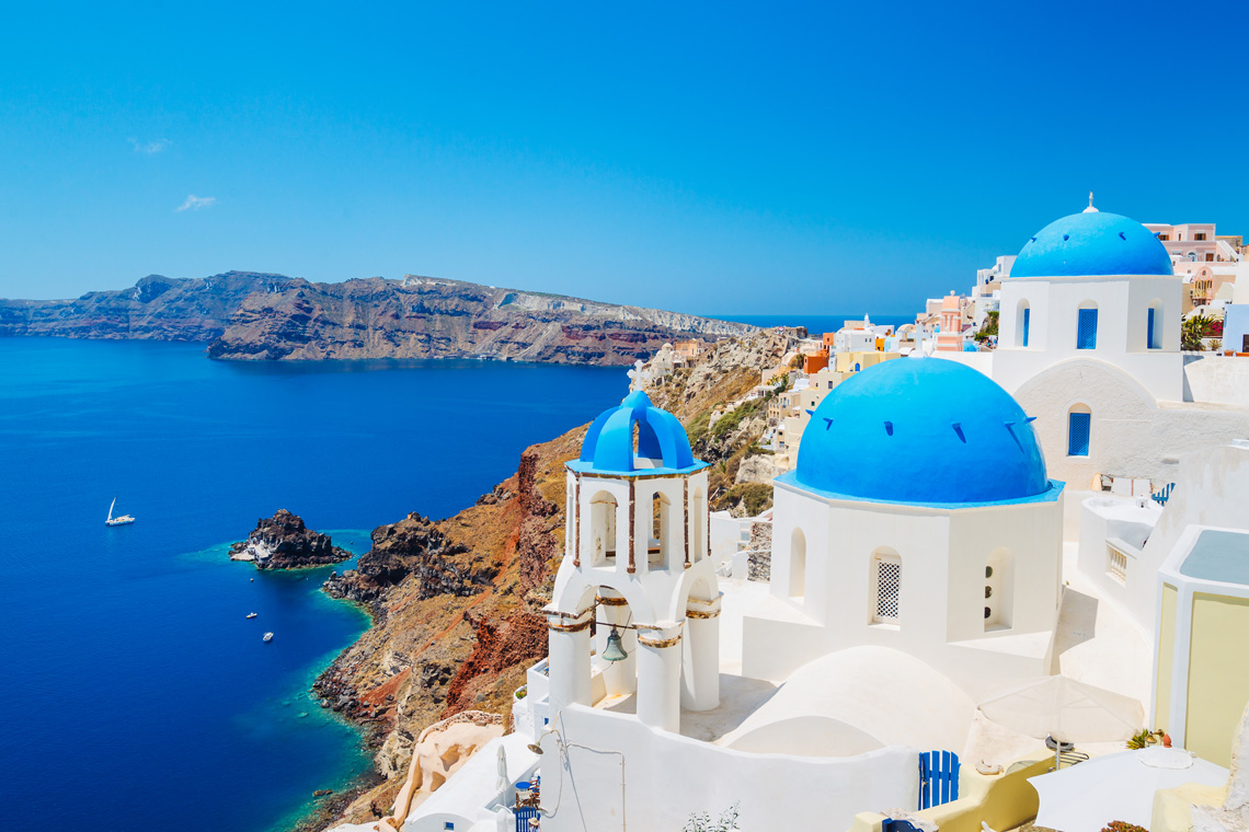 Los imprescindibles en tu bolso para un viaje a las Islas Griegas