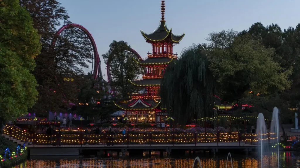 Visitar los Jardines Tívoli de Copenhague